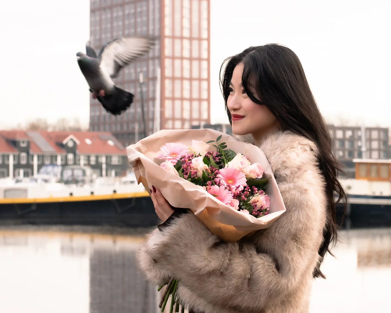 Een persoonlijk portret met bloemen voor Elegant Rose Nails